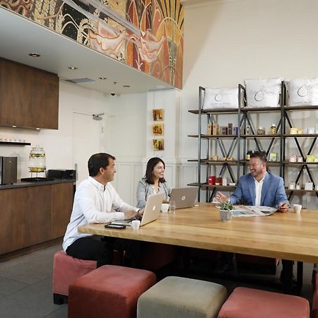 Hotel 71 By Preferred Hotels & Resorts Quebec City Bagian luar foto